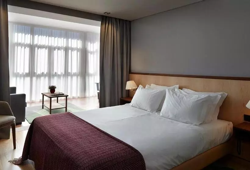 سوئیت جونیور با چشم‌انداز کوهستان, Abrigo Da Montanha Hotel Rural