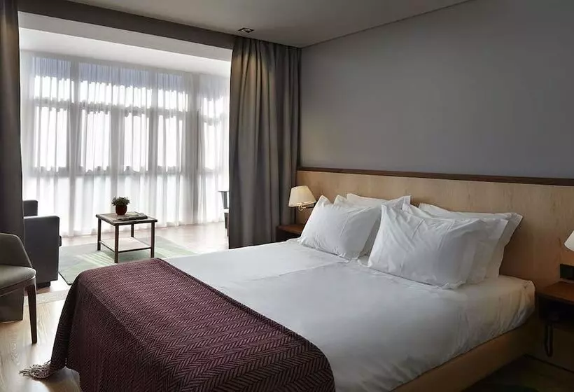سوئیت جونیور با چشم‌انداز کوهستان, Abrigo Da Montanha Hotel Rural