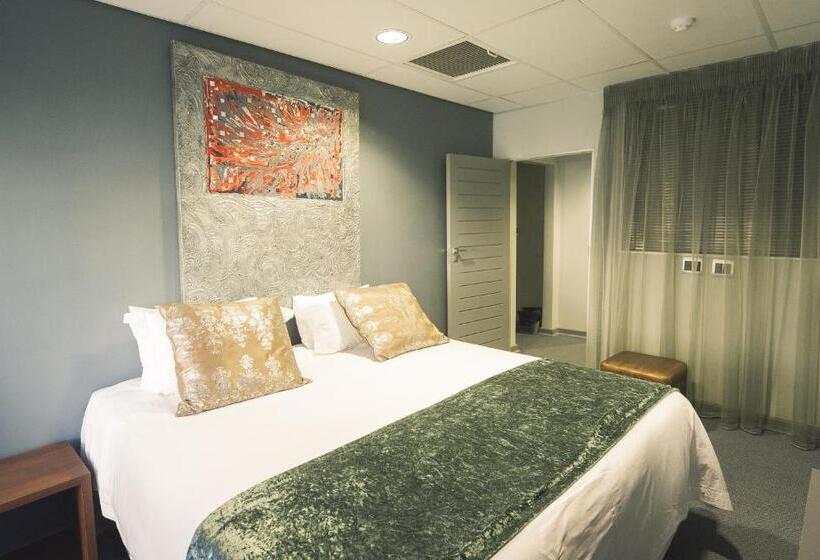 Classic Kamer, Blue Diamond Boutique