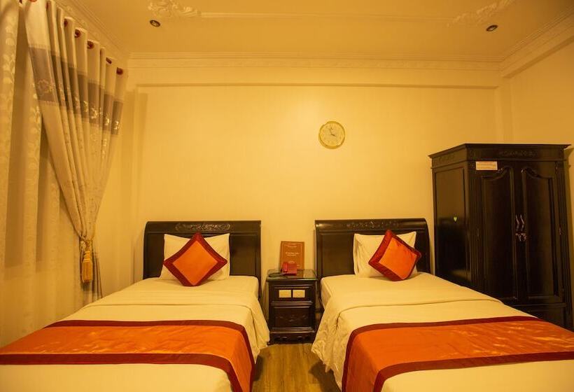 Cameră Superioară, Dragon King 1