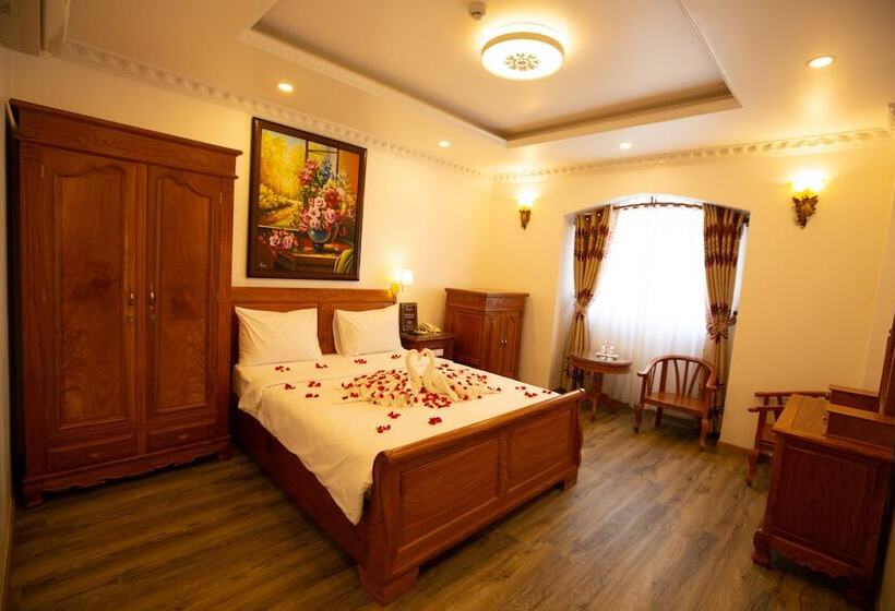 Cameră Deluxe cu Priveliște către Oraș, Dragon King 1