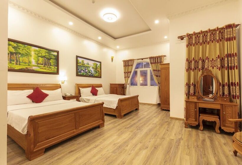 Cameră Familiară Deluxe, Dragon King 1