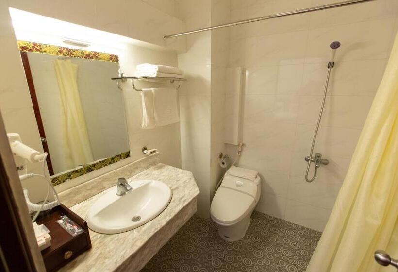 Cameră Superioară, Dragon King 1