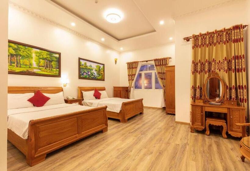 Cameră Familiară Deluxe, Dragon King 1