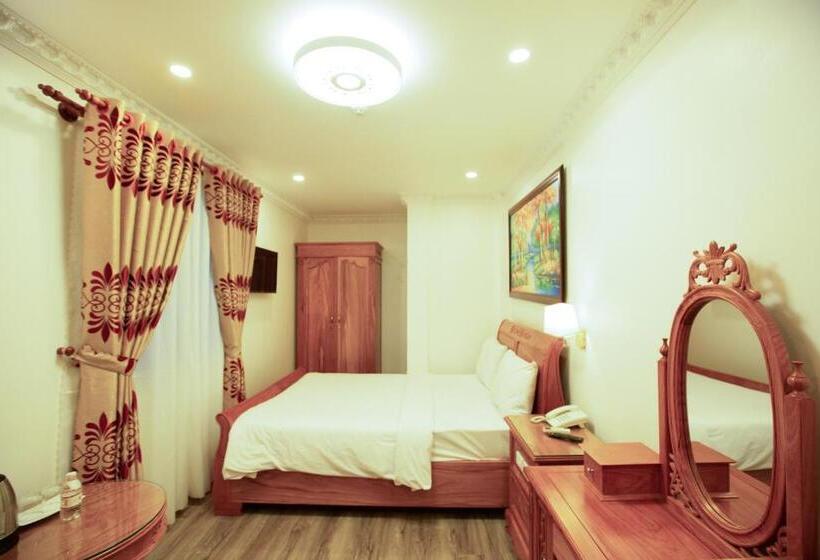 Cameră Superioară, Dragon King 1