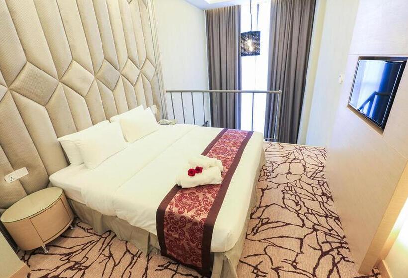 Estudio Estàndard, Eco Tree