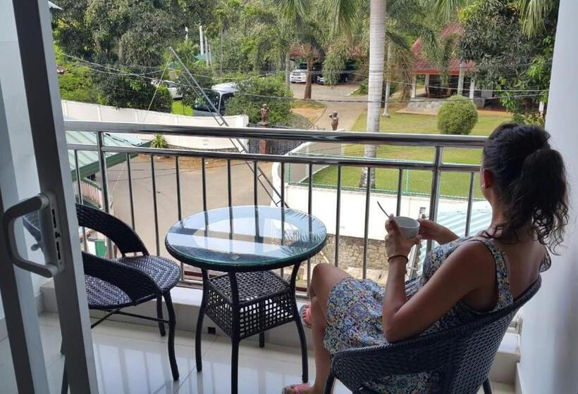 발코니 디럭스 룸, Elephant Park   New Deal! Half Off Airport Pickups Available