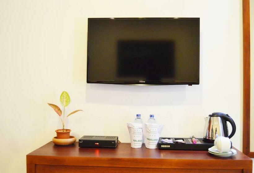 디럭스 룸 가든 전망, Elephant Park   New Deal! Half Off Airport Pickups Available