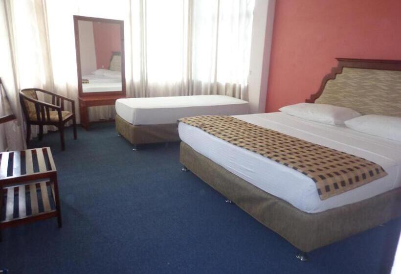 디럭스 트리플 룸, Elephant Park   New Deal! Half Off Airport Pickups Available