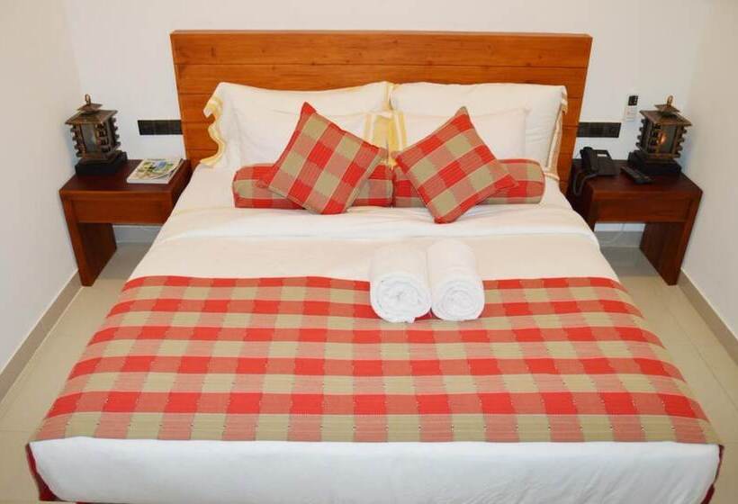 Трехместный Номер Deluxe, Elephant Park   New Deal! Half Off Airport Pickups Available