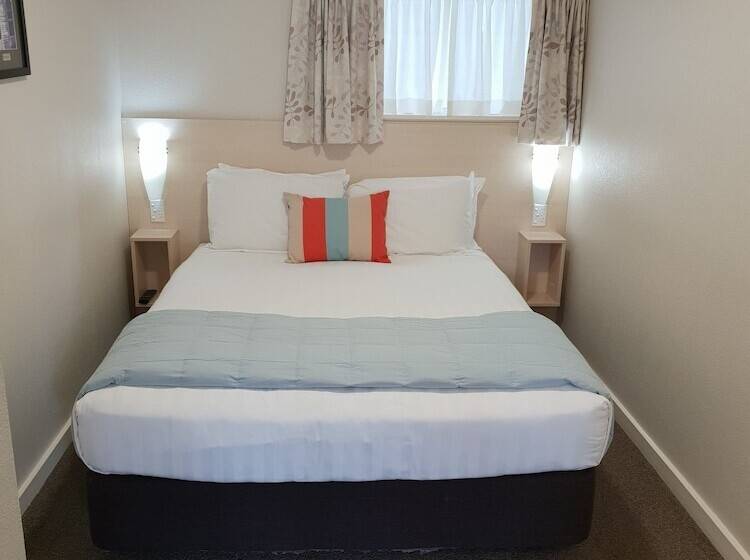 Апартаменты Внутренние 1 Спальня, Hananui Lodge And Apartments