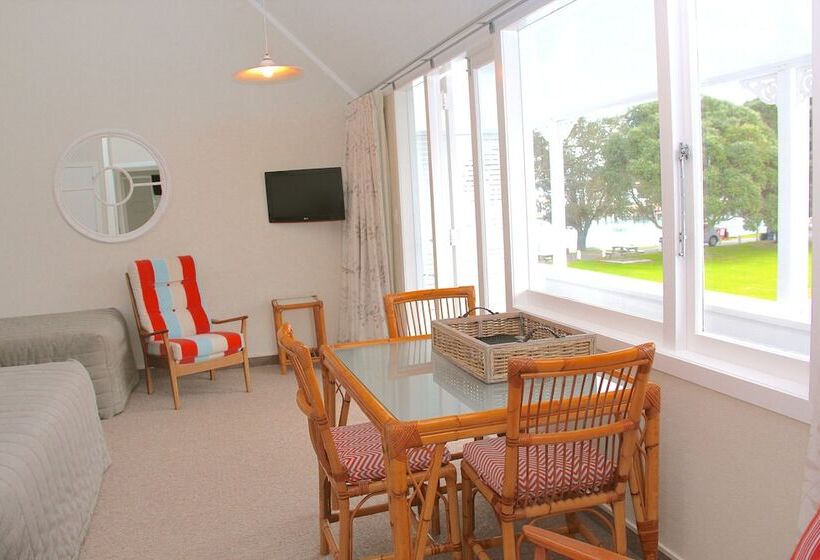 סטודיו סטנדרט עם מרפסת, Hananui Lodge And Apartments