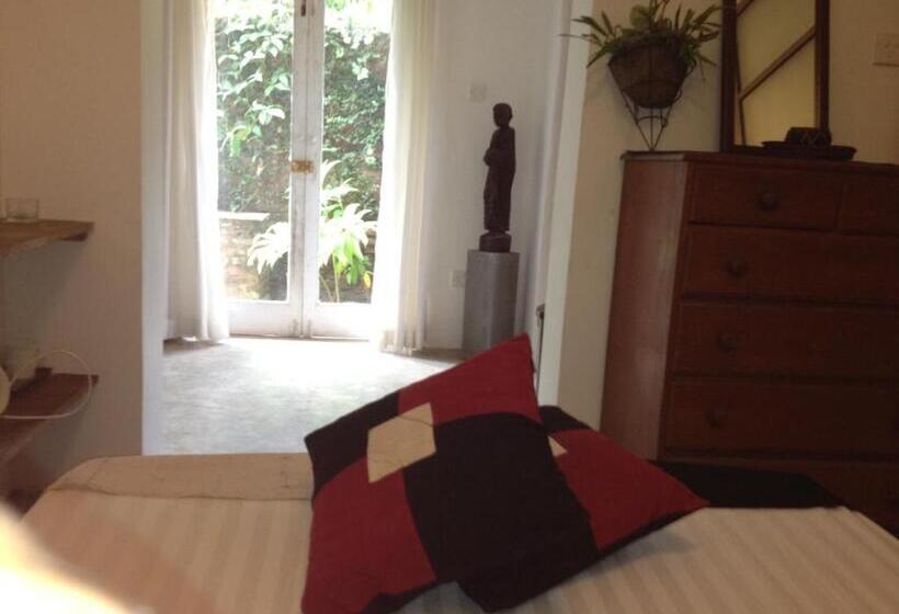 Camera Singola Vista Giardino, Highbury Colombo