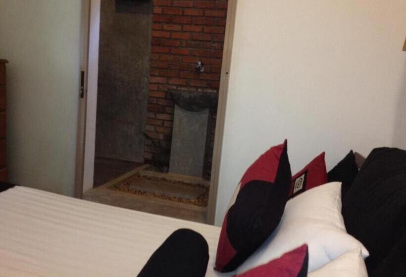 Camera Singola Vista Giardino, Highbury Colombo