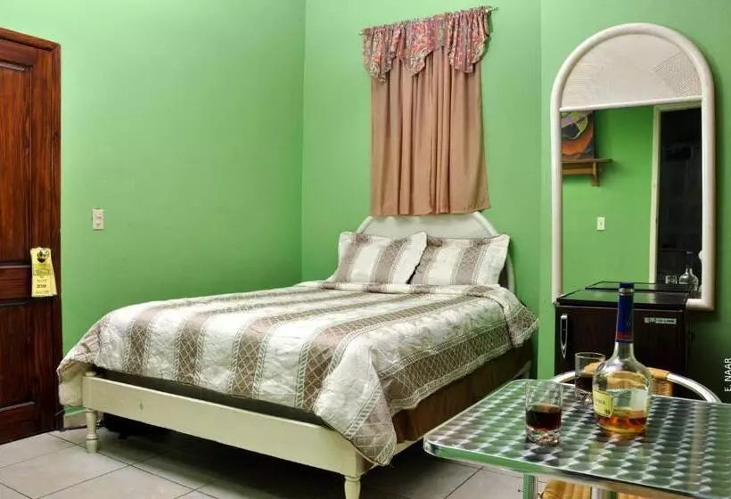 اتاق استاندارد, La Maison