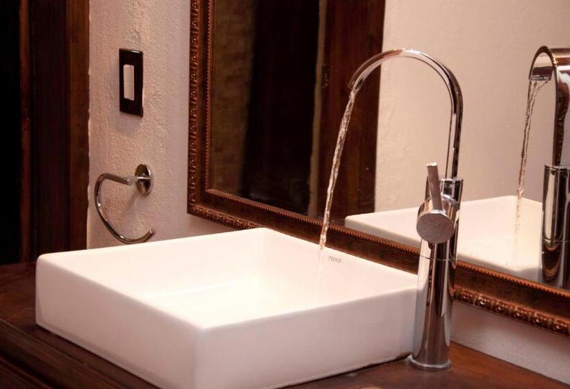 اتاق لوکس, La Maison