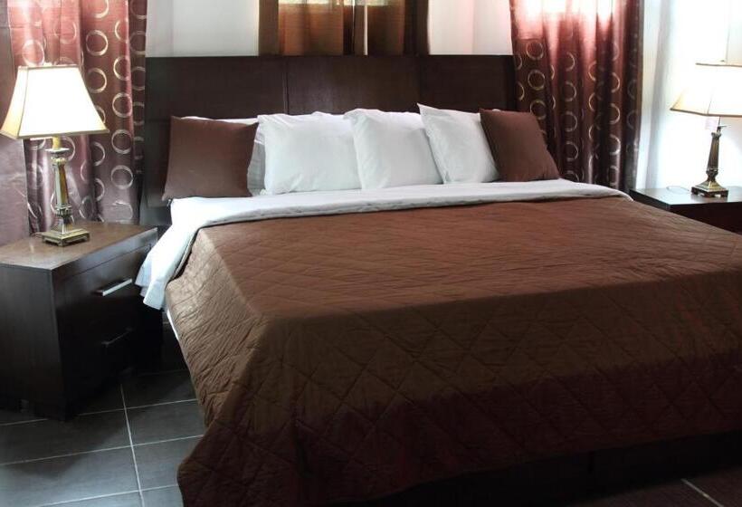 سوئیت با تخت بزرگ, La Maison