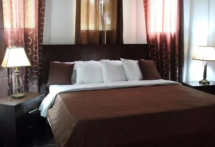 سوئیت با تخت بزرگ, La Maison