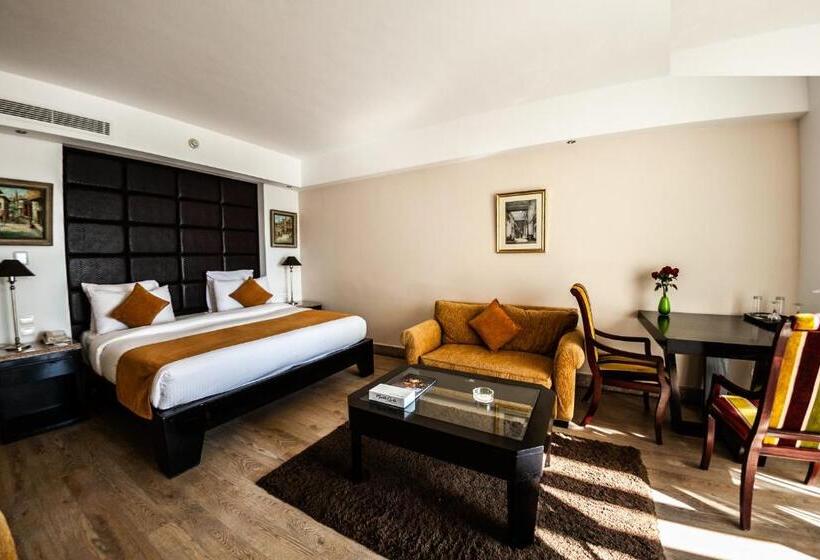 سوییت جونیور, Royal Montecarlo Sharm Resort & Spa