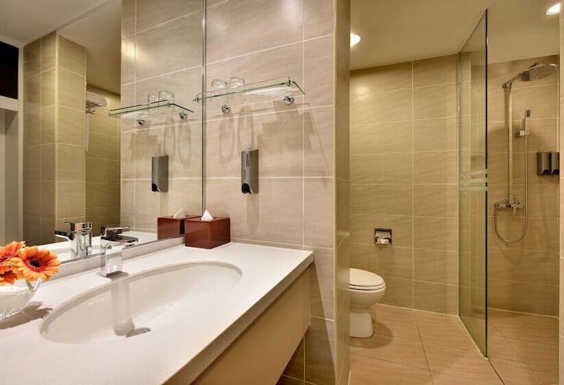 Quarto Superior, Sama Sama Express Klia Terminal 1   Airside Transit