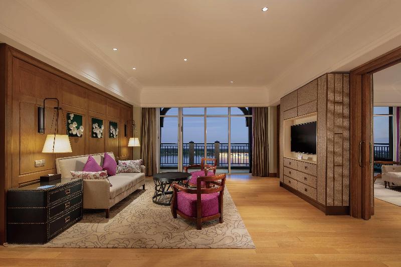 Quarto Superior, Sama Sama Express Klia Terminal 1   Airside Transit