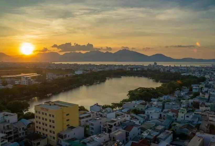 اتاق استاندارد با تخت بزرگ, Samdi Da Nang Central