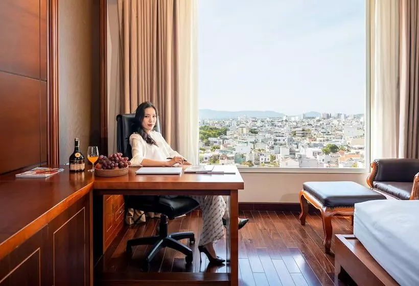 اتاق استاندارد با تخت بزرگ, Samdi Da Nang Central