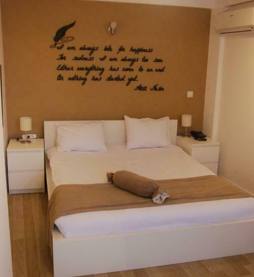 اتاق لوکس با تخت بزرگ, The Print House