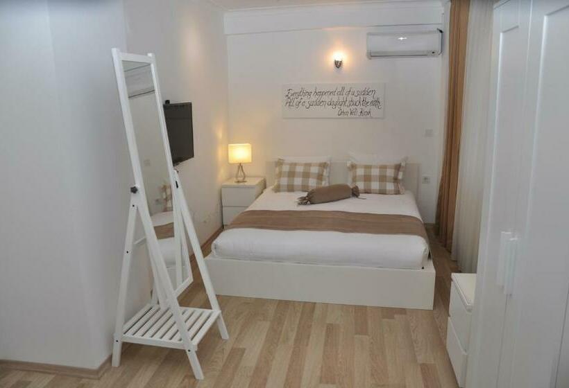 اتاق لوکس با تخت بزرگ, The Print House