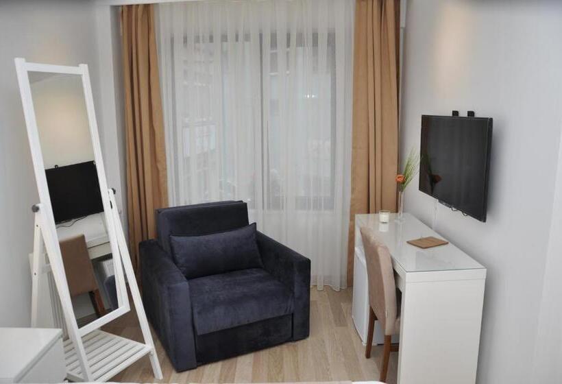 اتاق استاندارد سه نفره, The Print House