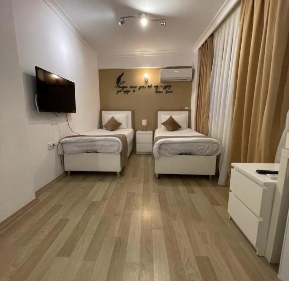 اتاق لوکس, The Print House