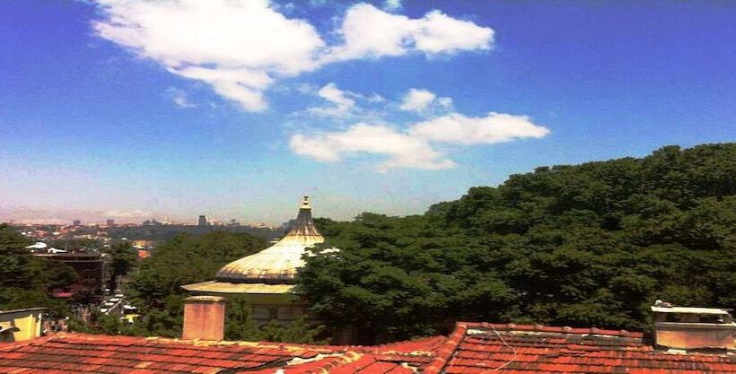 اتاق لوکس, The Print House