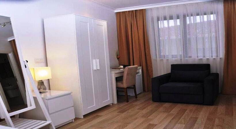 اتاق لوکس, The Print House