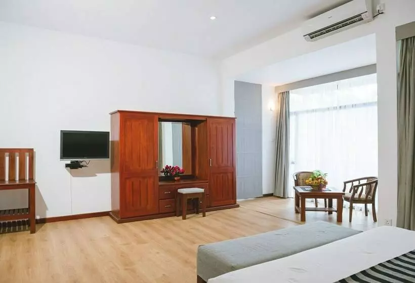 Superior room with lake view, Wet Water Resort