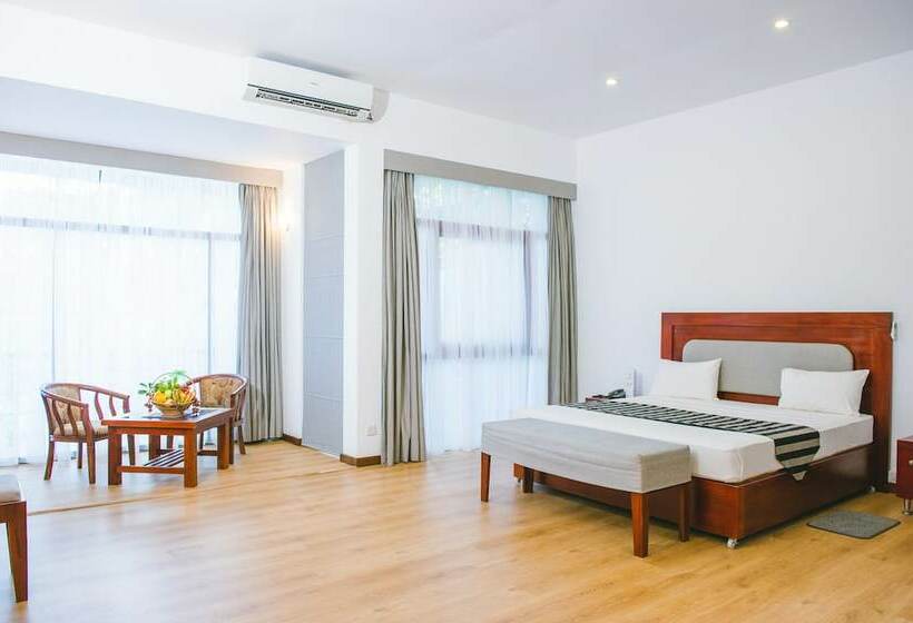 Superior room with lake view, Wet Water Resort