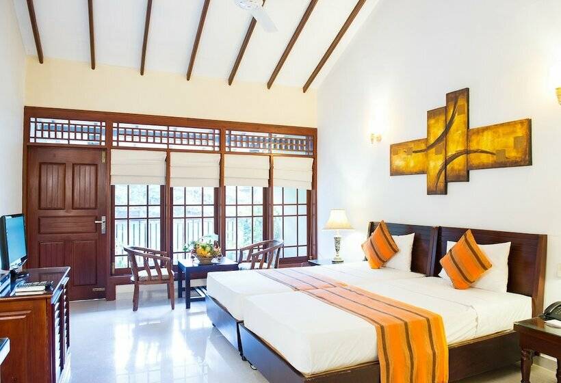 Superior room with lake view, Wet Water Resort