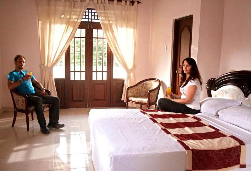 בקתה סטנדרטית, Wet Water Resort