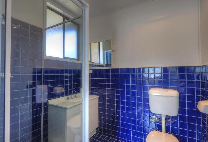 דירת חדר, Motel Meneres