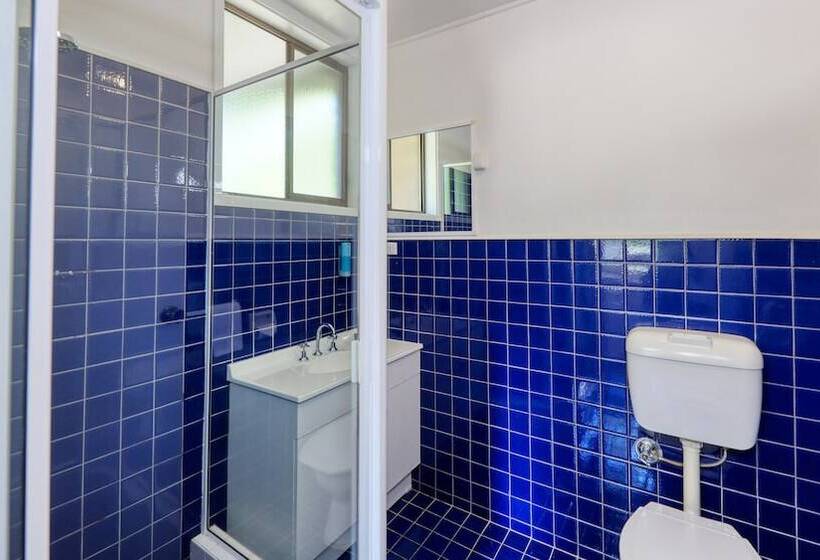 דירת חדר, Motel Meneres