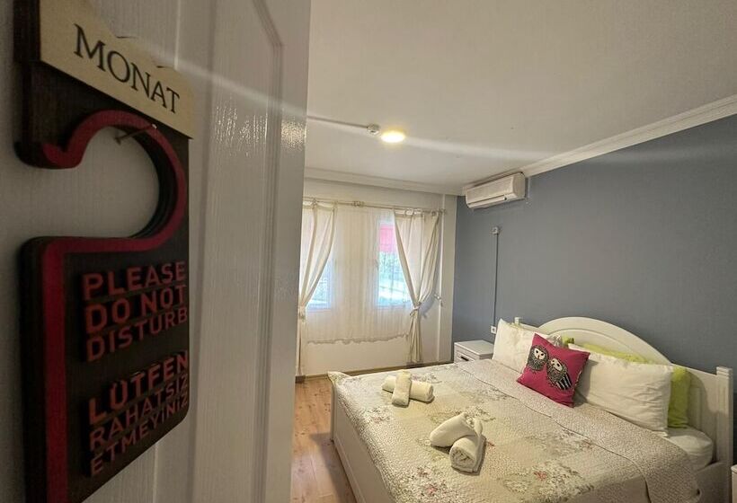 Camera Standard, Monat Otel Hacimemis