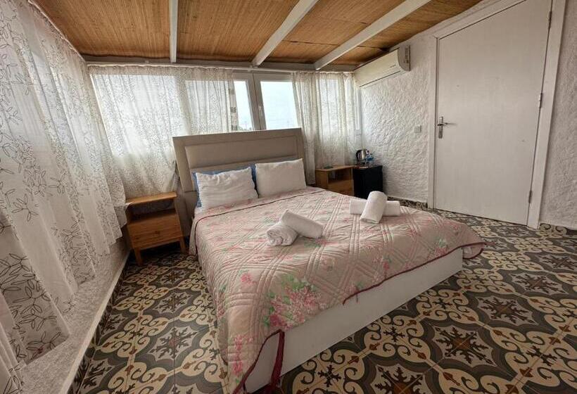 Camera Standard Vista Montagna, Monat Otel Hacimemis