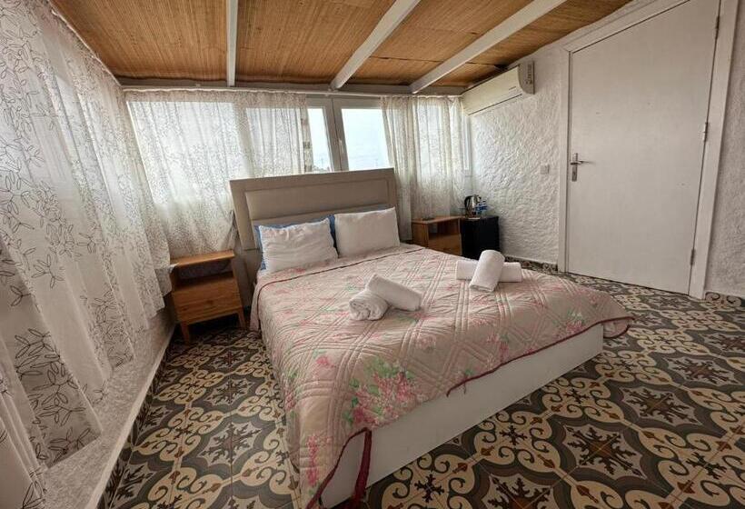 Camera Standard Vista Montagna, Monat Otel Hacimemis