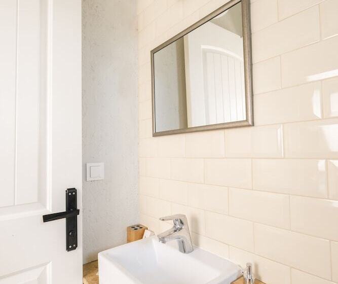 Camera Deluxe, Dbd Alaçatı