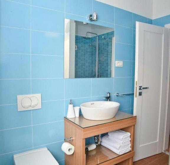 Номер Стандарт, Nautical Rooms In Old Part Of The Town