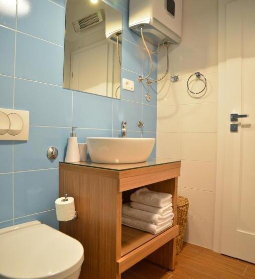 Номер Стандарт, Nautical Rooms In Old Part Of The Town