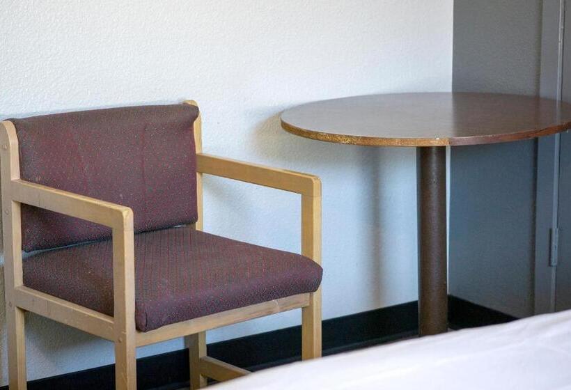 غرفة قياسية سرير كينج لذوى الإحتياجات الخاصة, Comfort Stay By Oyo Texarkana East, Ar I30