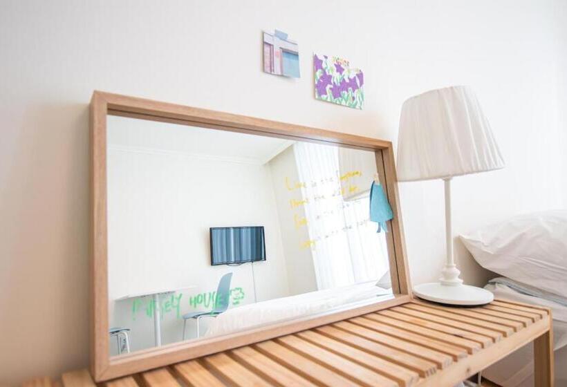 غرفة قياسية, Goseung Pasli House