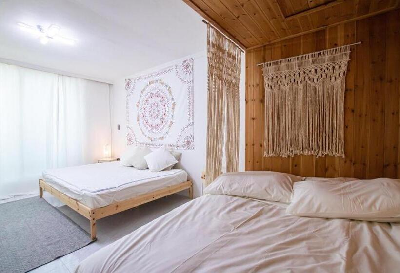 Habitació Quàdruple Estàndard, Goseung Pasli House