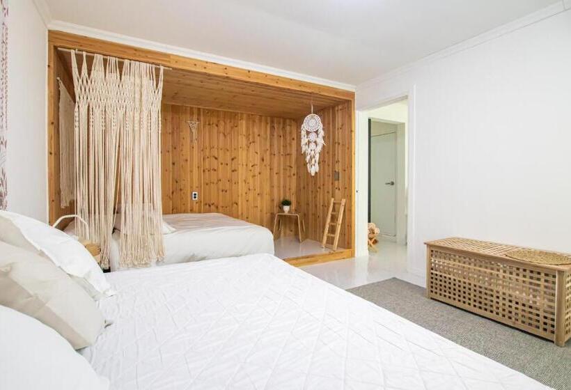 غرفة قياسية رباعية, Goseung Pasli House