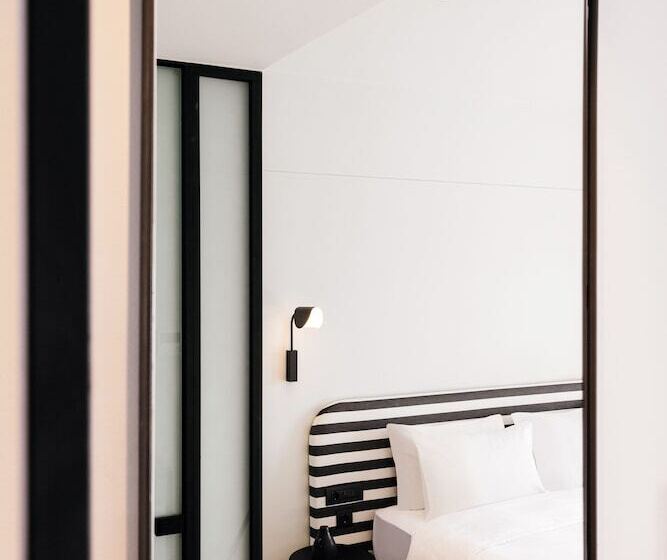 جناح جونيور مطل على الحديقة, Doryssa Lithos